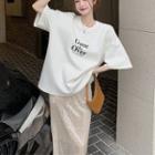 Elbow-sleeve Lettering T-shirt / Maxi Pencil Skirt