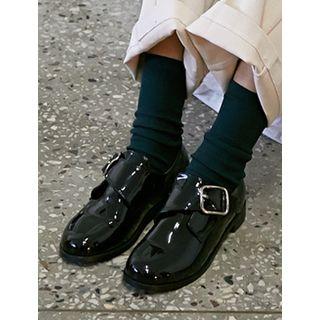 Buckled Round-toe Loafers
