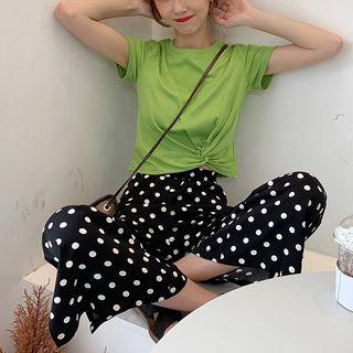 Short-sleeve Twisted T-shirt / Polka Dot Split Hem Pants