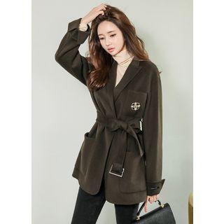 Lapelled Short Coat With Belt