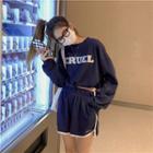 Lettering Cropped Sweatshirt / Wide-leg Sweatshorts