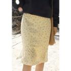 Slit-side Floral H-line Skirt