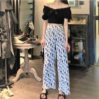 Off-shoulder Ribbon Top / Tie-dye Pants
