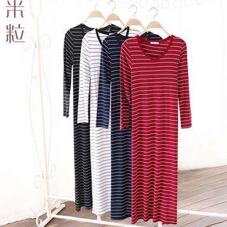 Striped Long-sleeve V-neck Midi T-shirt Dress