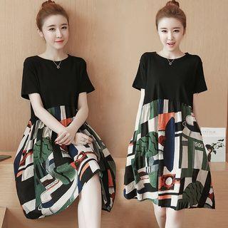 Short-sleeve Printed Paneled A-line Dress
