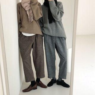 Ribbed Sweater/ Straight-cut Cropped Pants