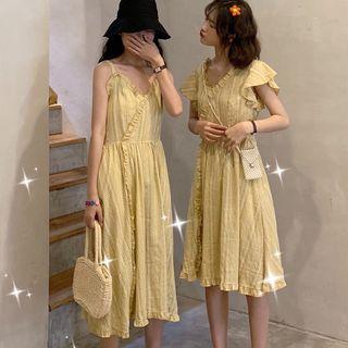 Short-sleeve Midi Plaid A-line Dress / Spaghetti Strap Midi Plaid Dress