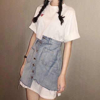 Set: Short-sleeve Lettering T-shirt + Asymmetrical Denim Skirt