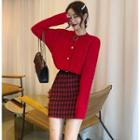 Cable-knit Sweater / Houndstooth Pencil Skirt