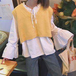 Bell-sleeve Blouse / V-neck Cropped Knit Vest