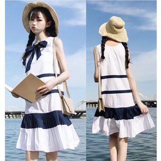 Striped Sleeveless Pleated Dress