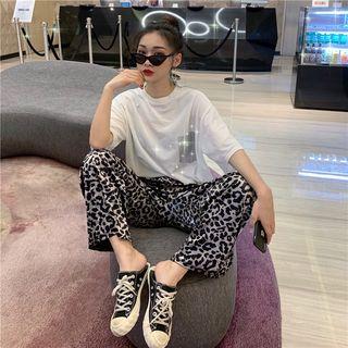 Elbow-sleeve Rhinestone T-shirt / Leopard Print Wide Leg Pants