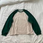 Raglan Sleeve Sweatshirt