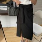Tie-side Slit Midi Pencil Skirt