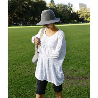 Drop-shoulder M Lange T-shirt