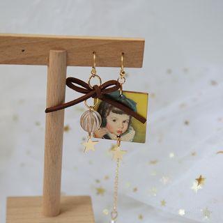 Non-matching Wooden Print & Bow Dangle Earring