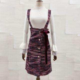 Set: Long-sleeve Mock-neck Knit Top + Pattern Suspender Skirt