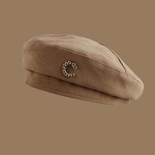 Lettering Chain Beret Hat