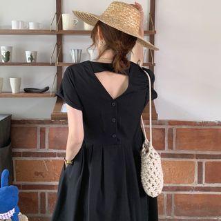 Short-sleeve V-neck Open-back Dress