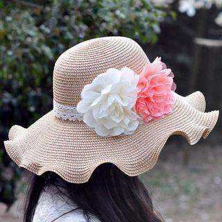 Flower Detail Straw Hat