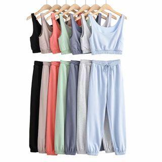 Crop Tank Top / High Waist Loose Fit Jogger Sweatpants