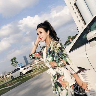 Set: Floral Print Buttoned Blazer + Wide-leg Pants