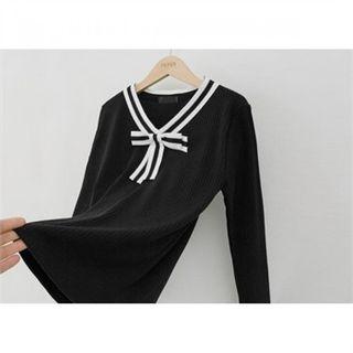 V-neck Ribbon-detail Knit Top