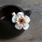 Retro Shell Flower Hair Clip 1 Pc - Duckbill Clip - One Size