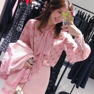 Lantern-sleeve Dotted Top