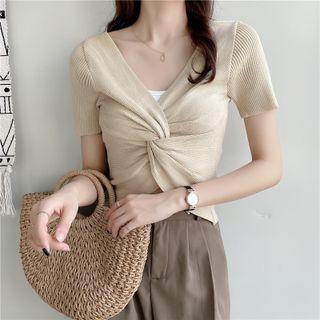 Short-sleeve V-neck Slim-fit Ribbed Knit Top