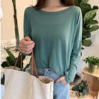 Crew-neck Long-sleeve T-shirt / High-waist Midi Skirt