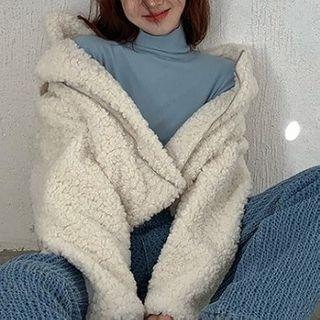 Long-sleeve Turtleneck Top / Wide-leg Jeans