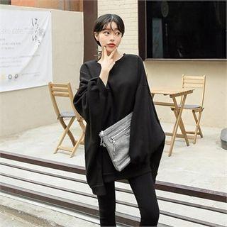 Batwing-sleeve Oversized Sweatshirt
