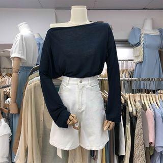 Off-shoulder Diagonal Collar Plain Long-sleeve Top