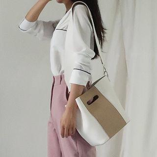 Two-tone Shoulder Bag With Pouch