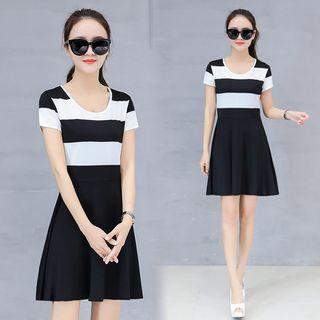 Short-sleeve Striped Panel A-line Mini Dress
