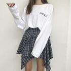 Lettering Long-sleeve T-shirt / Plaid Asymmetric A-line Skirt