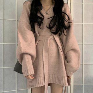 V-neck Sweater / Plain Shirt / Set