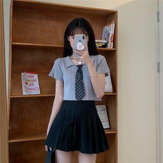 Short-sleeve Tie Accent Cropped Blouse