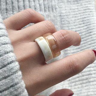 Acrylic Ring