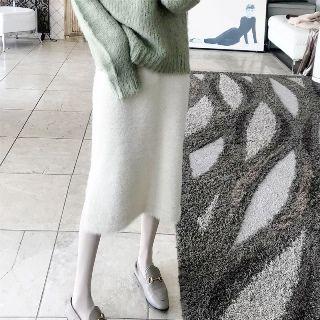 Slit-side Furry Midi Skirt