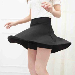 Half-length Pleated Short Skirts