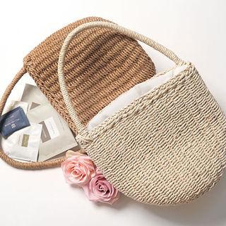 Drawcord Woven Straw Bucket Bag