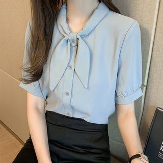 Short-sleeve Twisted Shirt