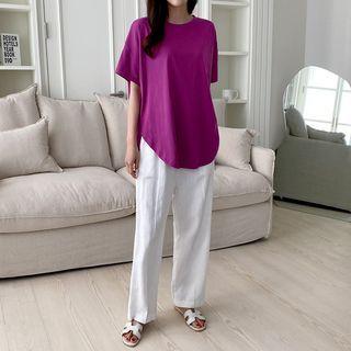 Slit Dip-back Drop-shoulder T-shirt