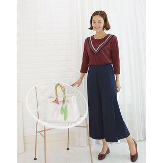 Round-neck Contrast-trim T-shirt