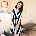 Pinstripe V-neck 3/4-sleeve Dress