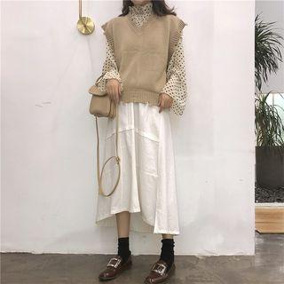 V-neck Knit Vest / Heart Print Blouse
