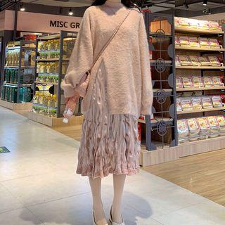 Slit Sweater / Midi A-line Ruched Velvet Skirt