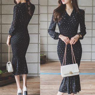 V-neck Dotted Ruffle Hem Long-sleeve Midi Dress